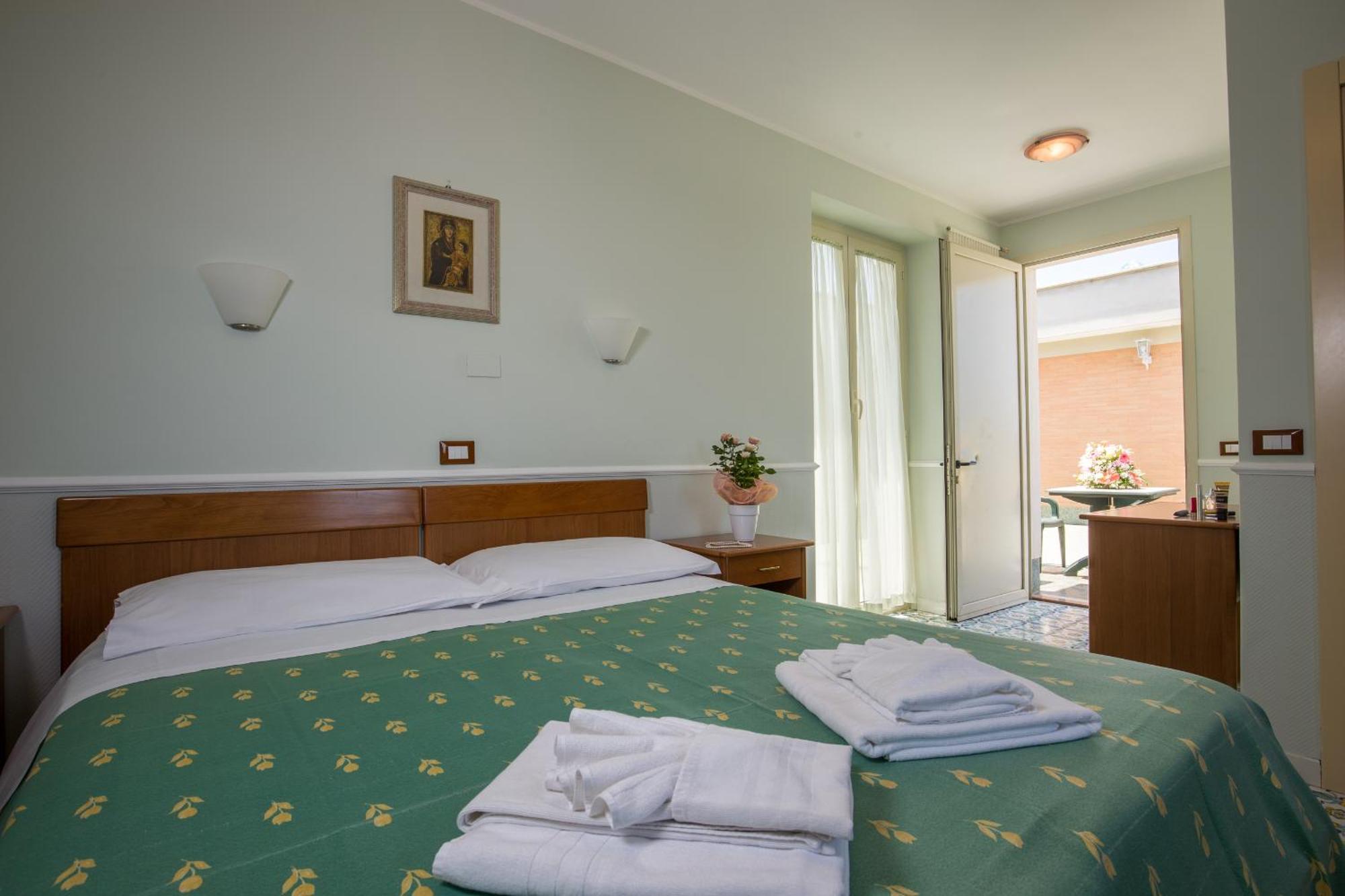 Hotel Casa Tra Noi Roma Dış mekan fotoğraf