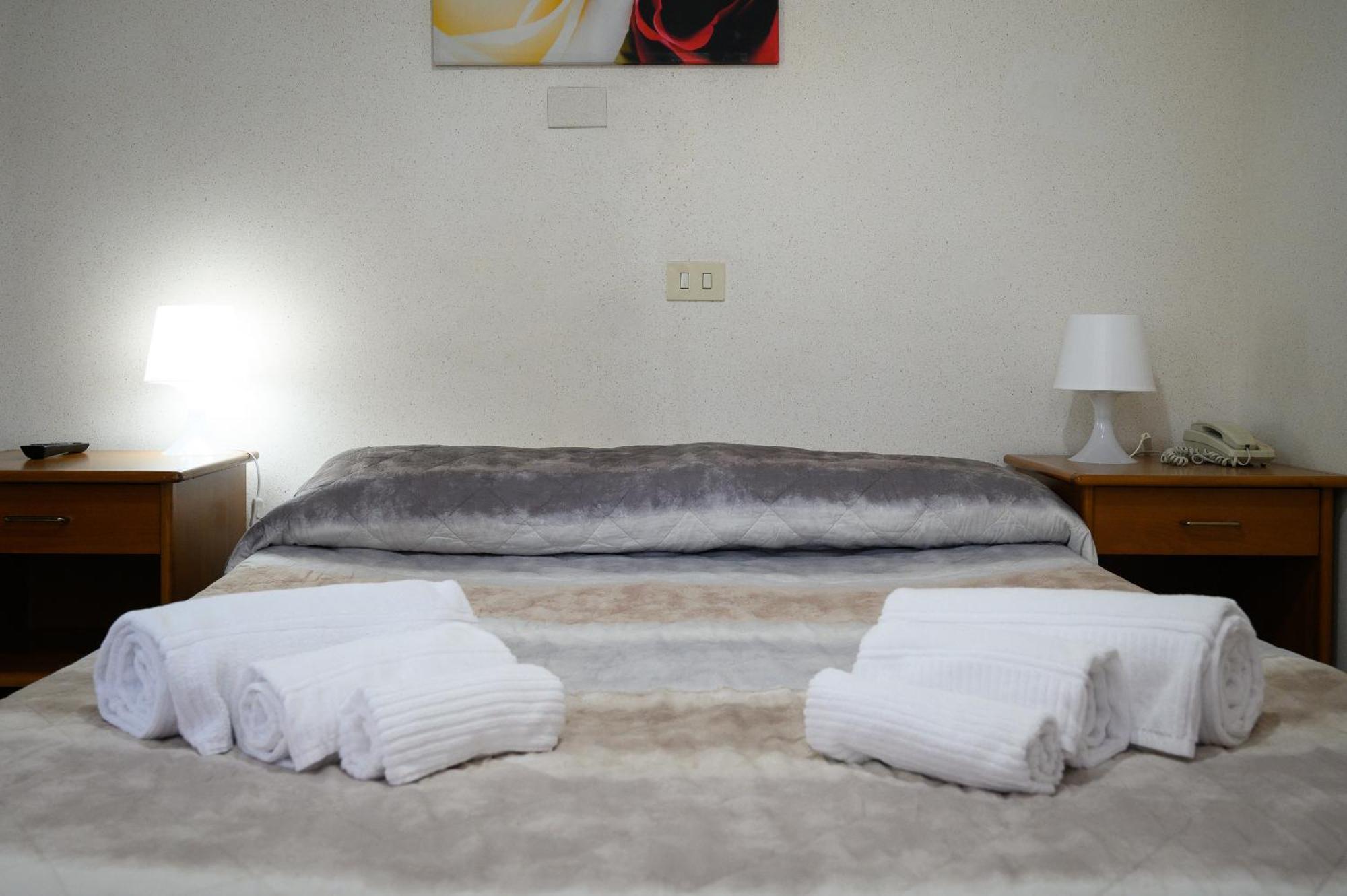 Hotel Casa Tra Noi Roma Dış mekan fotoğraf
