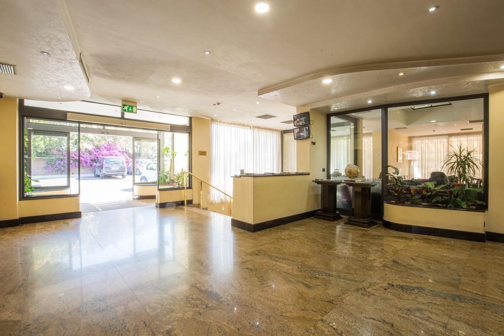 Hotel Casa Tra Noi Roma Dış mekan fotoğraf